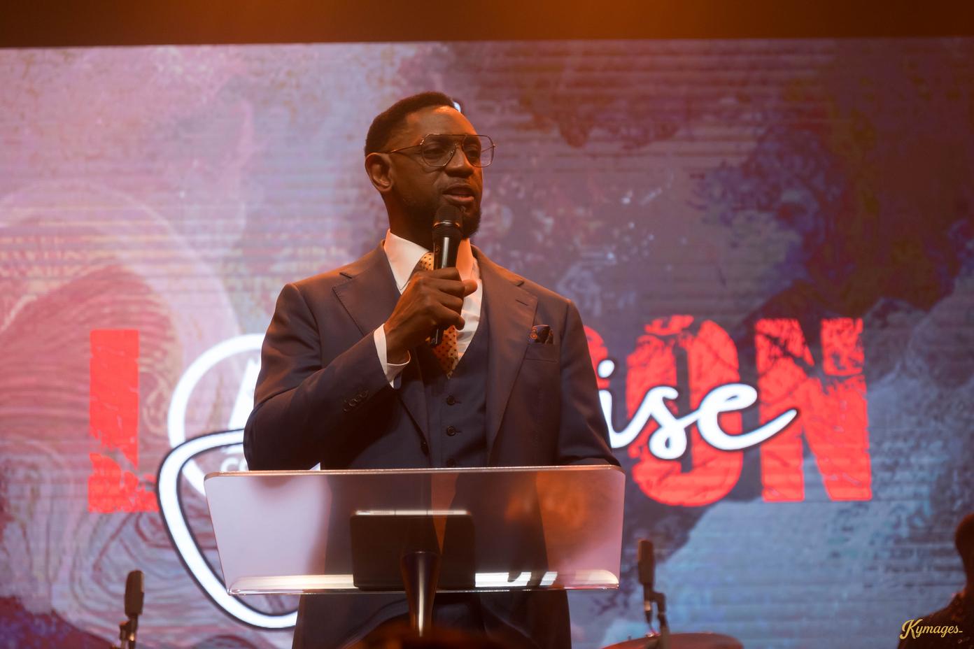 Ministry time during the gathering